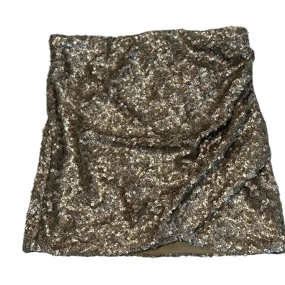 Chelsea & Violet szM faux wrap drape elastic waist stretch sequin mini skirt EUC